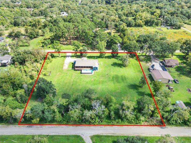 2830 Saint Anne Street, Liverpool, TX 77577