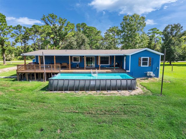 2830 Saint Anne Street, Liverpool, TX 77577