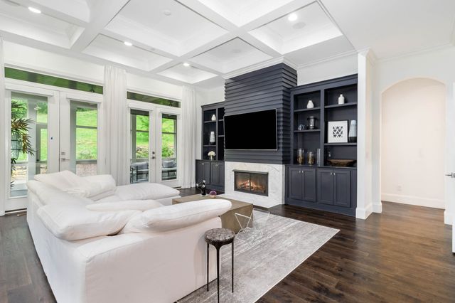 6343 Wildwood Dr, Brentwood, TN 37027