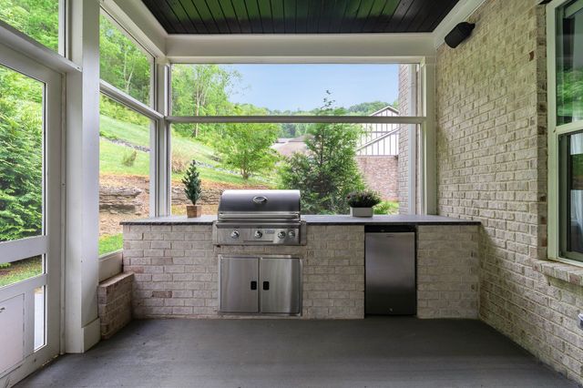 6343 Wildwood Dr, Brentwood, TN 37027