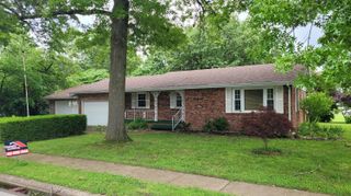 415 North Locust Street, Marshfield, MO 65706