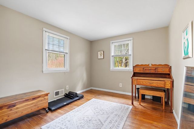 30 Rolling Ln, Sudbury, MA 01776