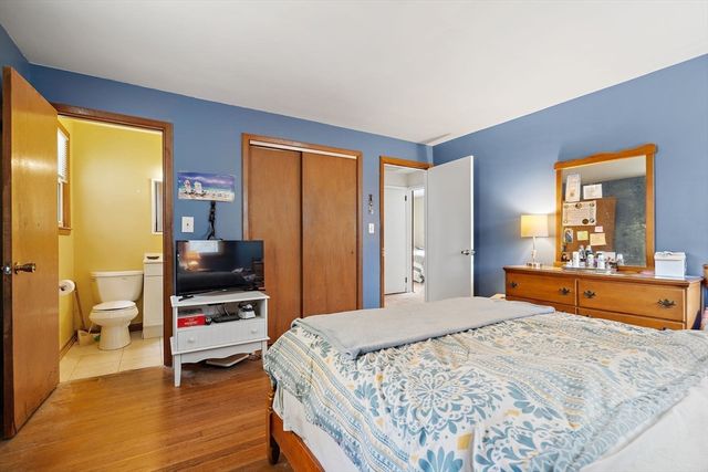 30 Rolling Ln, Sudbury, MA 01776