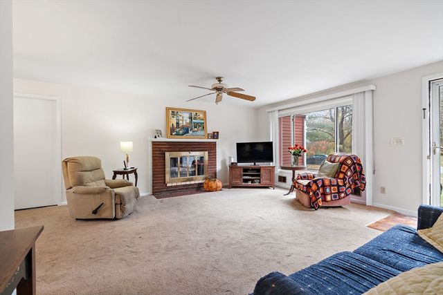 30 Rolling Ln, Sudbury, MA 01776