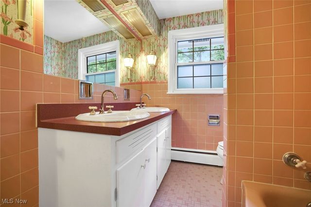 257 Sand Run Road, Akron, OH 44313