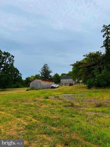 1415 KUMRY RD, Pennsburg, PA 18073