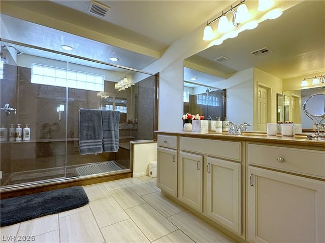 8573 Silver Coast Street, Las Vegas, NV 89139