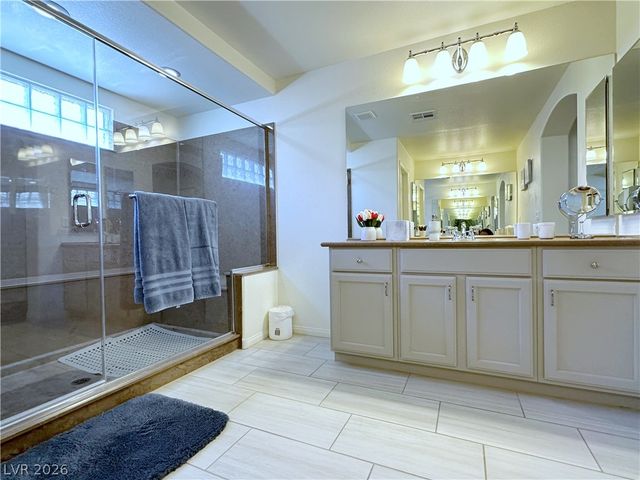 8573 Silver Coast Street, Las Vegas, NV 89139