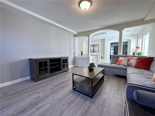 8573 Silver Coast Street, Las Vegas, NV 89139