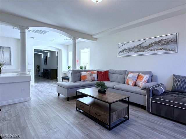 8573 Silver Coast Street, Las Vegas, NV 89139