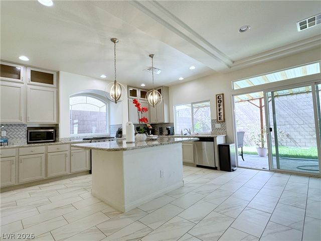 8573 Silver Coast Street, Las Vegas, NV 89139