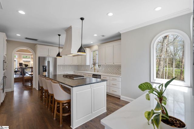 105 S Embler Court, Taylors, SC 29687