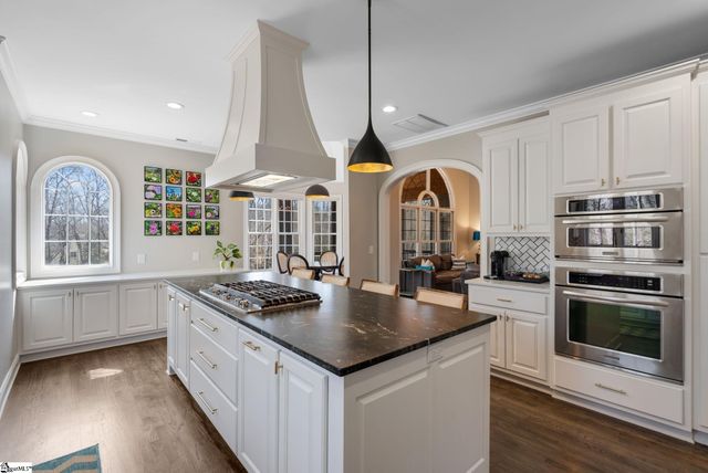 105 S Embler Court, Taylors, SC 29687