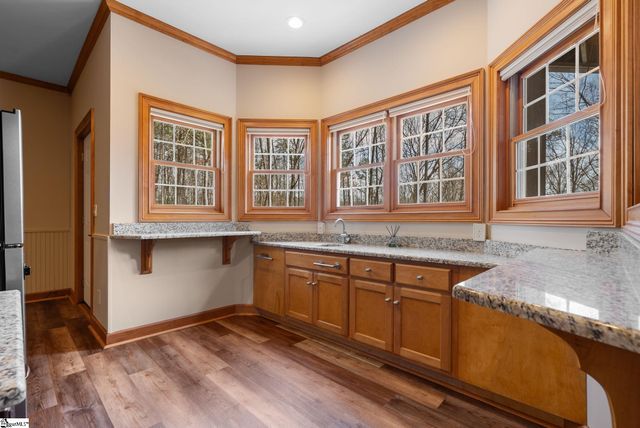 105 S Embler Court, Taylors, SC 29687