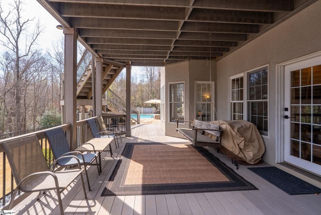 105 S Embler Court, Taylors, SC 29687