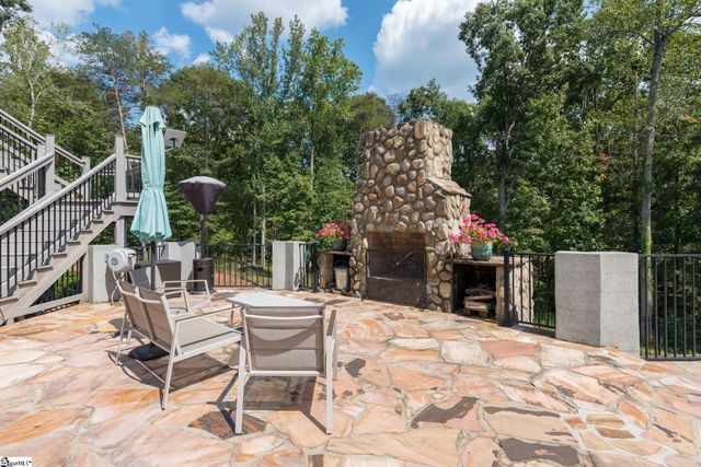 105 S Embler Court, Taylors, SC 29687