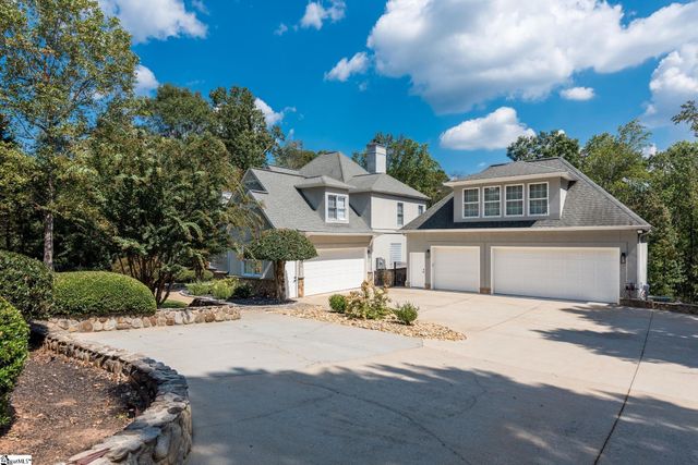 105 S Embler Court, Taylors, SC 29687