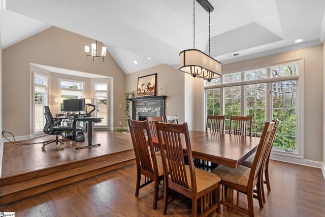 105 S Embler Court, Taylors, SC 29687