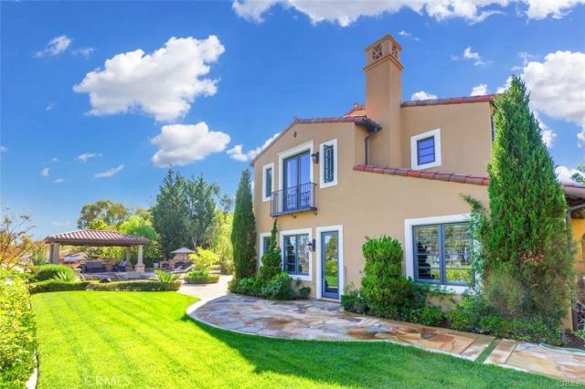 21 Ridgeview, Irvine, CA 92603