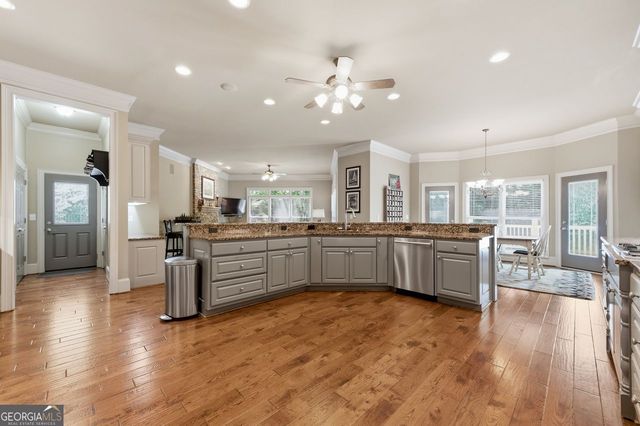 348 Aviemore Lane, Suwanee, GA 30024