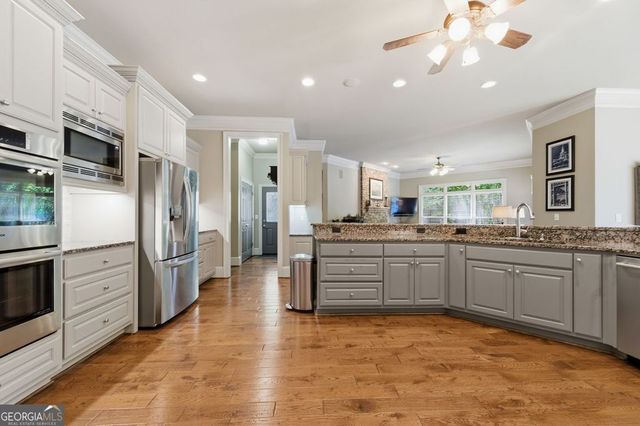 348 Aviemore Lane, Suwanee, GA 30024