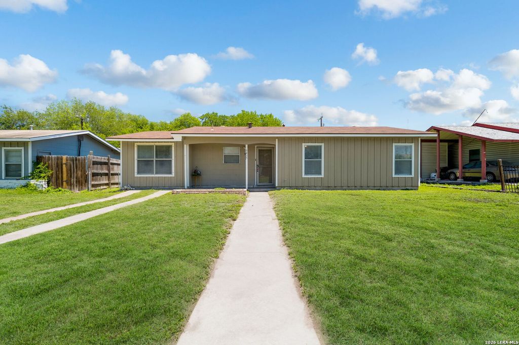 5415 KNOLL KREST ST, San Antonio, TX 78242