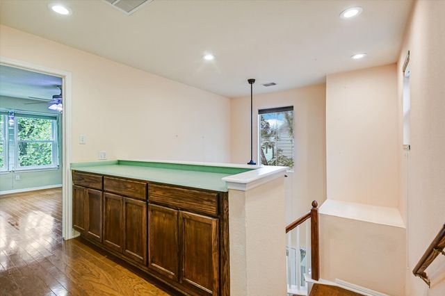 1011 Brodie ST 28, Austin, TX 78704