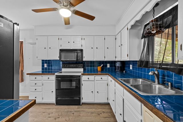 4 Rook Place, Maumelle, AR 72113