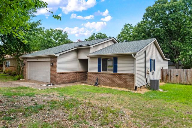 4 Rook Place, Maumelle, AR 72113