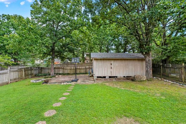 4 Rook Place, Maumelle, AR 72113