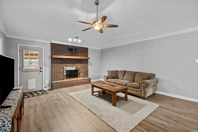 4 Rook Place, Maumelle, AR 72113