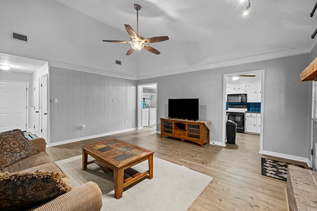 4 Rook Place, Maumelle, AR 72113