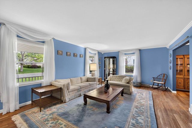 12613 Jonquil COURT, Mequon, WI 53092