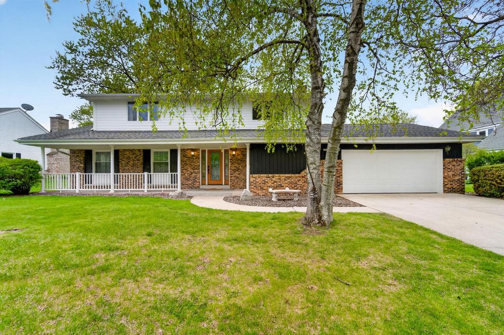 12613 Jonquil COURT, Mequon, WI 53092