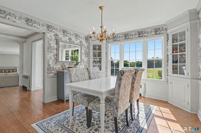 195 Webb Circle, Monroe, CT 06468