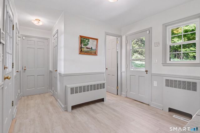 195 Webb Circle, Monroe, CT 06468