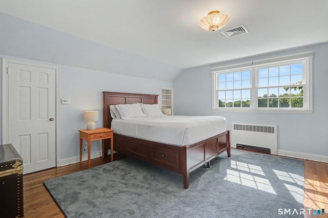 195 Webb Circle, Monroe, CT 06468