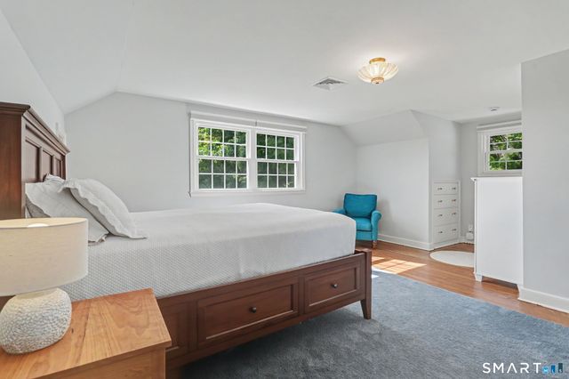 195 Webb Circle, Monroe, CT 06468