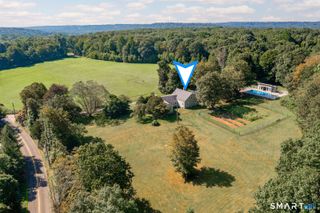 195 Webb Circle, Monroe, CT 06468