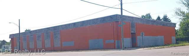 10333 Fenkell Street, Detroit, MI 48238