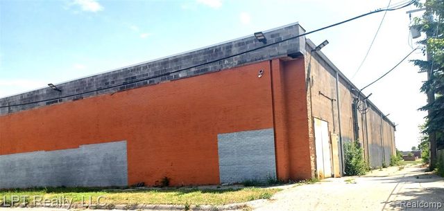 10333 Fenkell Street, Detroit, MI 48238