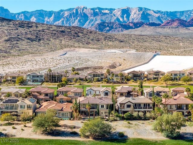 2068 Orchard Mist Street, Las Vegas, NV 89135