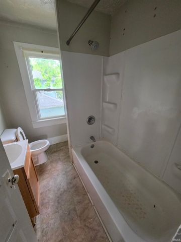 837 Huestis Avenue, Fort Wayne, IN 46807