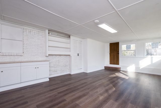 307 Sunnymeade Dr, Little Rock, AR 72205