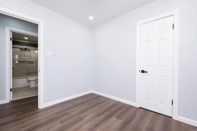 307 Sunnymeade Dr, Little Rock, AR 72205