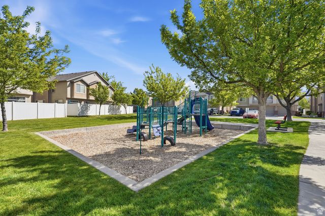 948 W CHELSEA LN, North Salt Lake, UT 84054