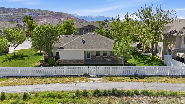 948 W CHELSEA LN, North Salt Lake, UT 84054