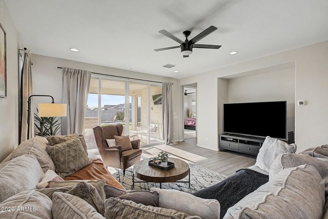 5060 N 84TH Drive, Glendale, AZ 85305