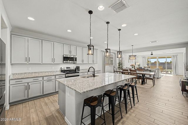 5060 N 84TH Drive, Glendale, AZ 85305