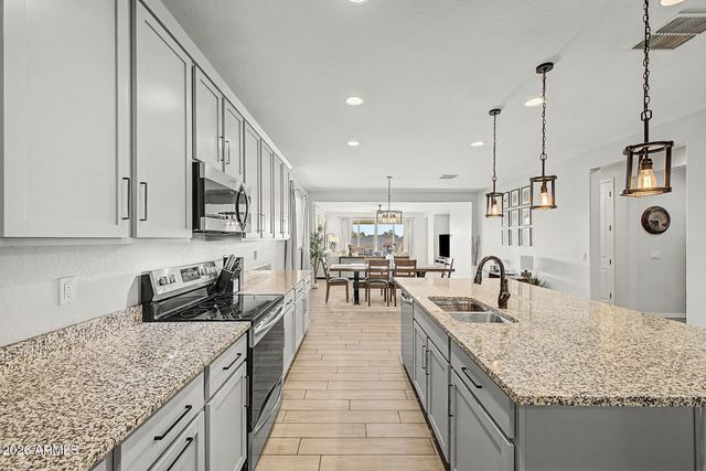 5060 N 84TH Drive, Glendale, AZ 85305